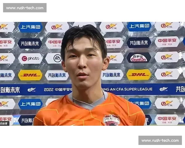 杨晨盛赞元敏诚蜕变:稳健防守铸就亚冠之路 杨晨盛赞元敏诚蜕变:稳健防守铸就亚冠之路