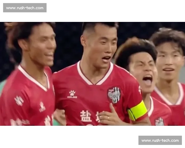 盐城 2-0 力克镇江登顶苏超,戴培带伤拼至泪洒赛场诠释队长担当 盐城 2-0 力克镇江登顶苏超,戴培带伤拼至泪洒赛场诠释队长担当
