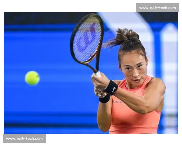 WTA 即时排名：萨巴伦卡卫冕领跑 郑钦文伤缺跌至第 9