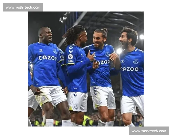 埃弗顿对阵西汉姆联英超焦点战前瞻与胜负走势解析关键球员表现 埃弗顿对阵西汉姆联英超焦点战前瞻与胜负走势解析关键球员表现